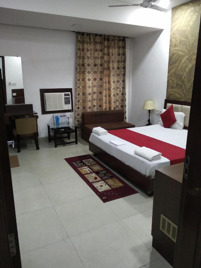 Hotel Popular Amritsar Dış mekan fotoğraf