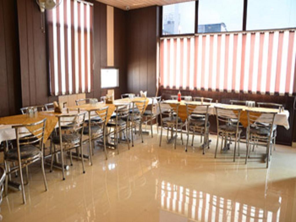 Hotel Popular Amritsar Dış mekan fotoğraf
